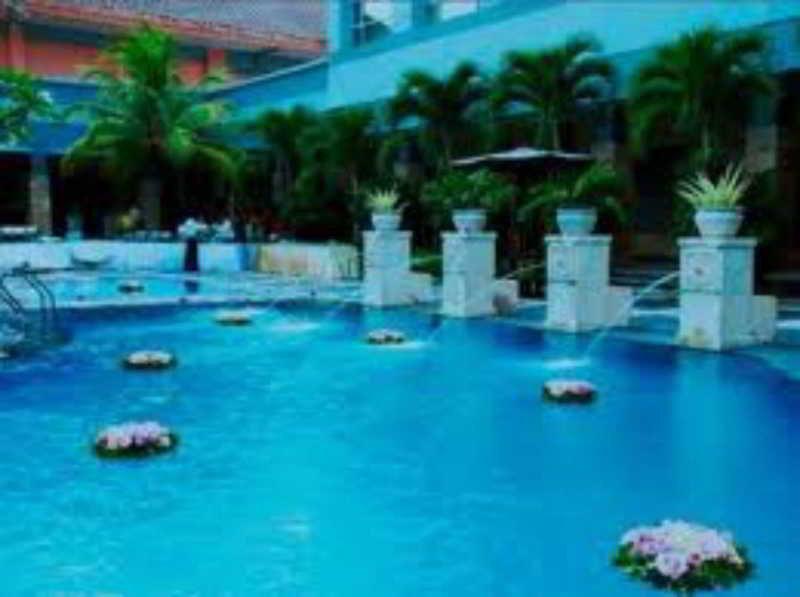 פקאנבארו Grand Suka Hotel מראה חיצוני תמונה