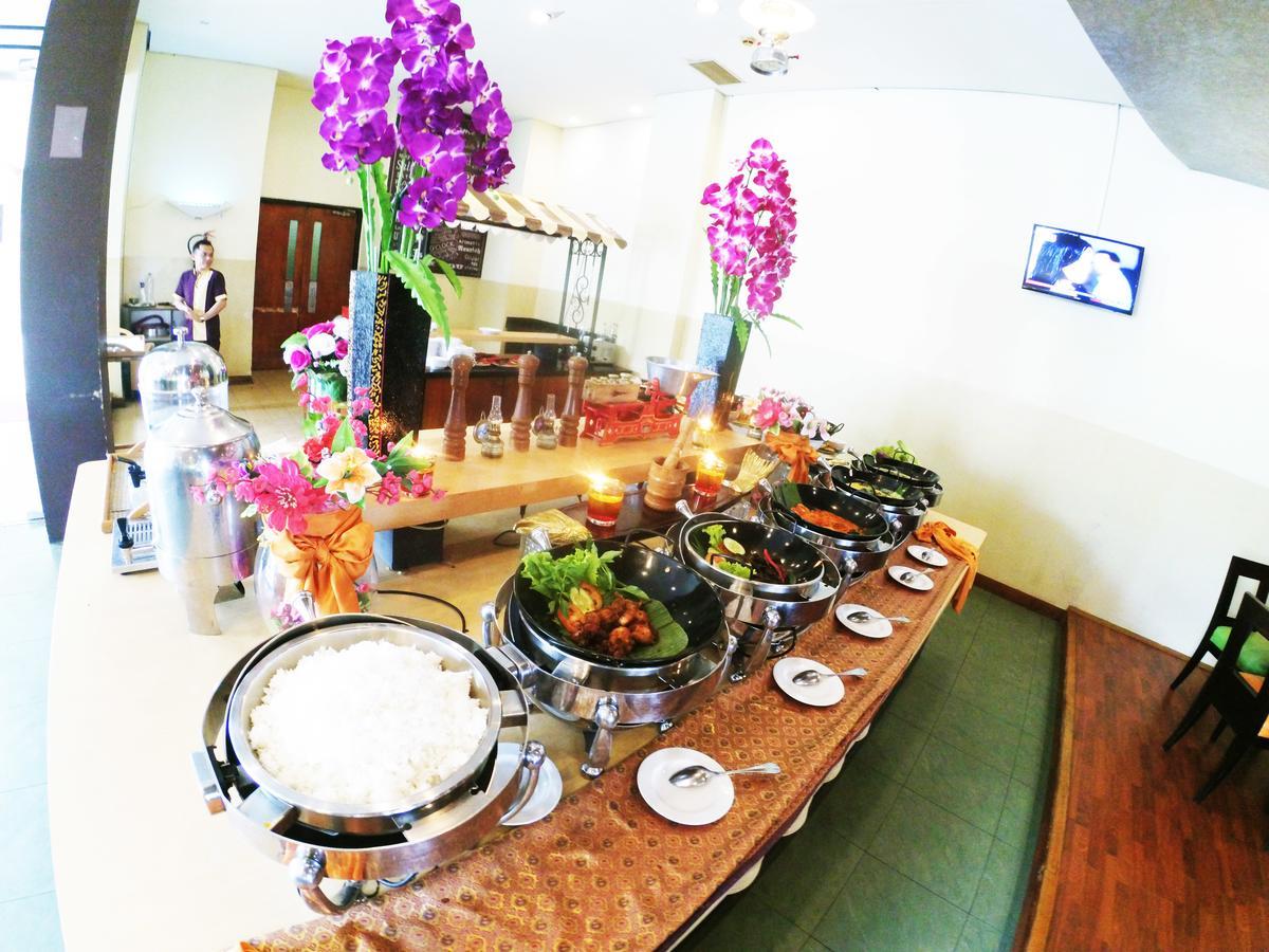 פקאנבארו Grand Suka Hotel מראה חיצוני תמונה