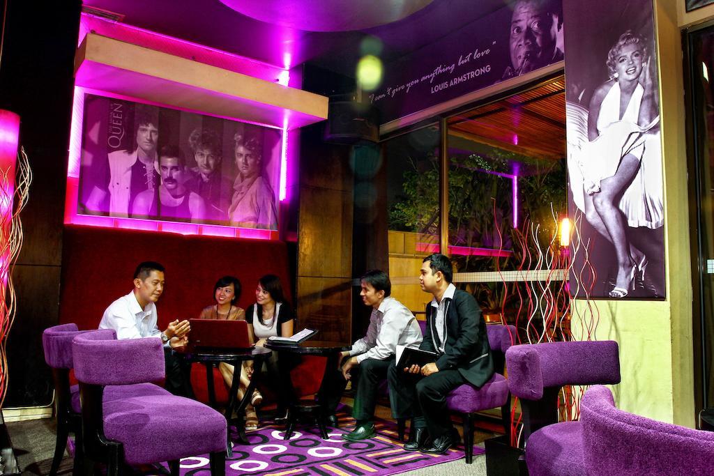 פקאנבארו Grand Suka Hotel מראה חיצוני תמונה